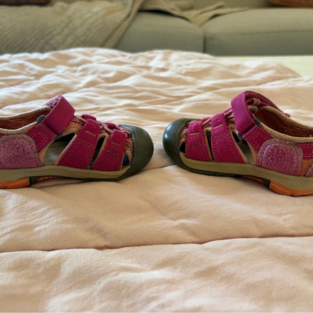 Pink Keen Shoes- toddler 4 - Picture 4 of 5